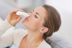 Usar descongestionante nasal em excesso faz mal à saúde?