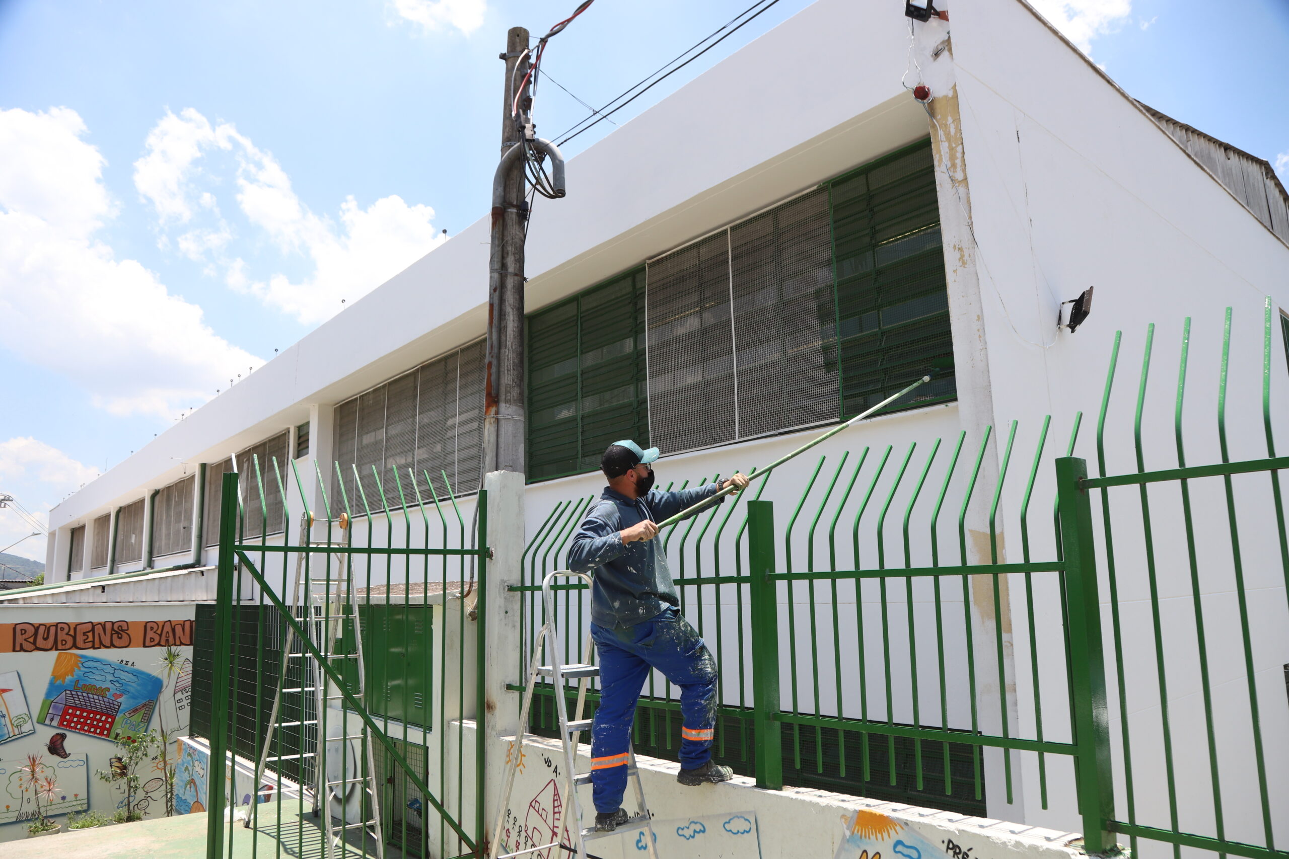 Durante a pandemia,  escolas municipais passam por reforma