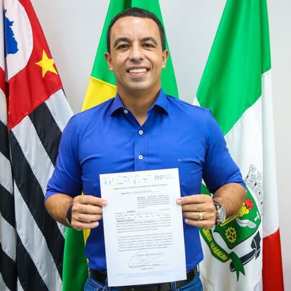 Osasco oficializa a intenção da compra de vacinas