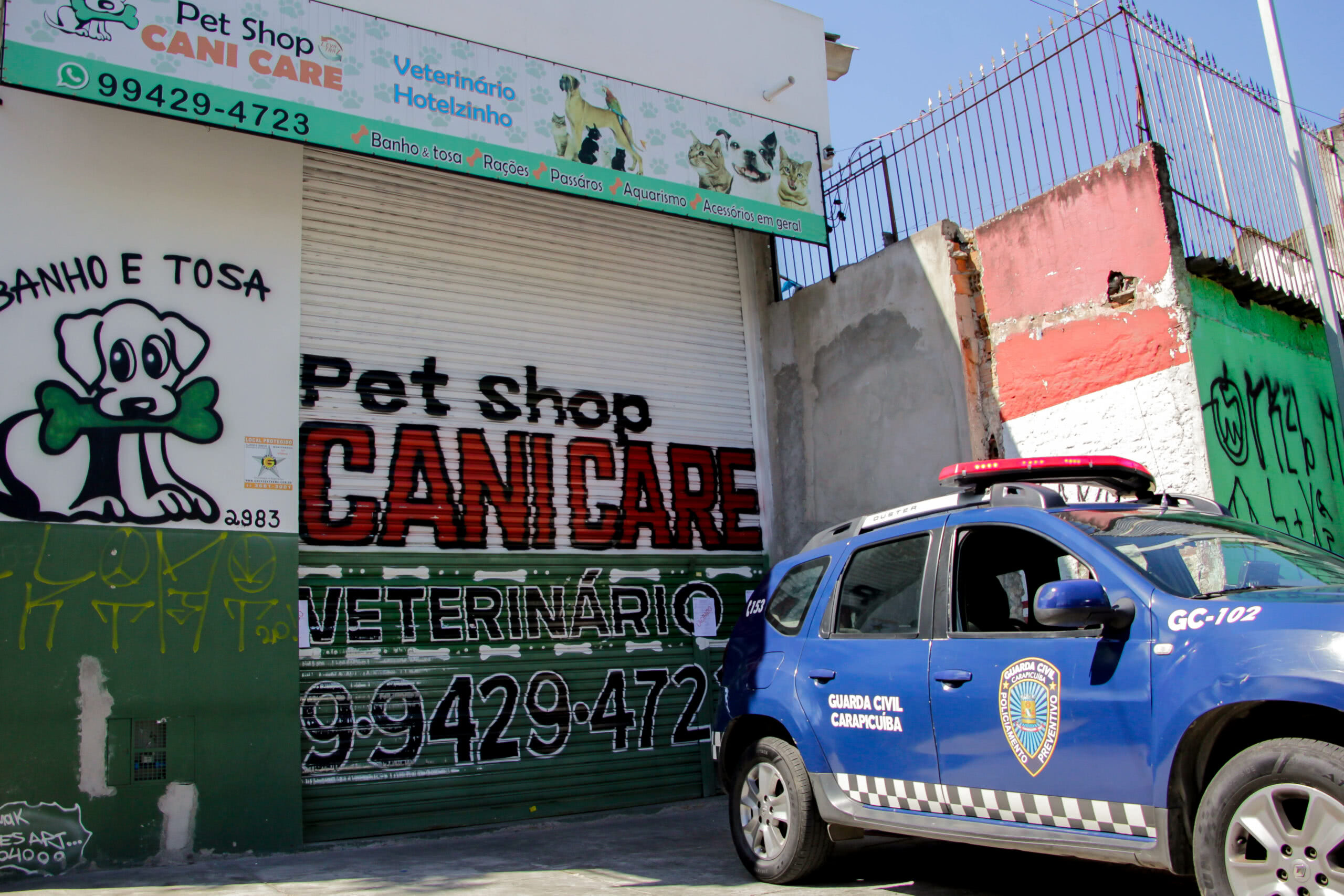 Prefeitura de Carapicuíba lacra Pet Shop acusado de maus tratos